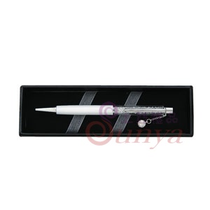 J004吊飾水鑽筆(白)緞帶禮盒