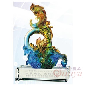 C8338琉璃精品–獨占鰲頭