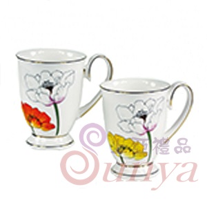 KT-4551-1骨瓷浮雕花高腳馬克杯組