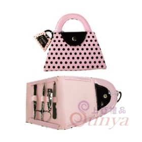 R021四件式提包修容組