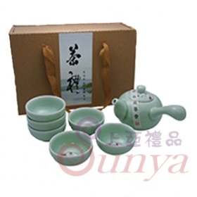 KT-4600青瓷浮雕魚急須壺16茶具組